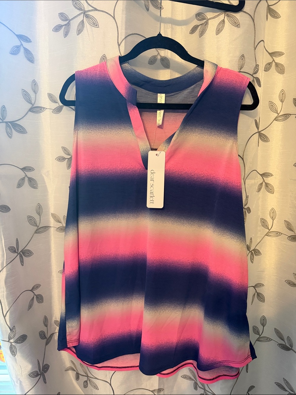 Clear Scarlett V-Neck Ombre Stripe Sleeveless Camisole in Pink and Navy